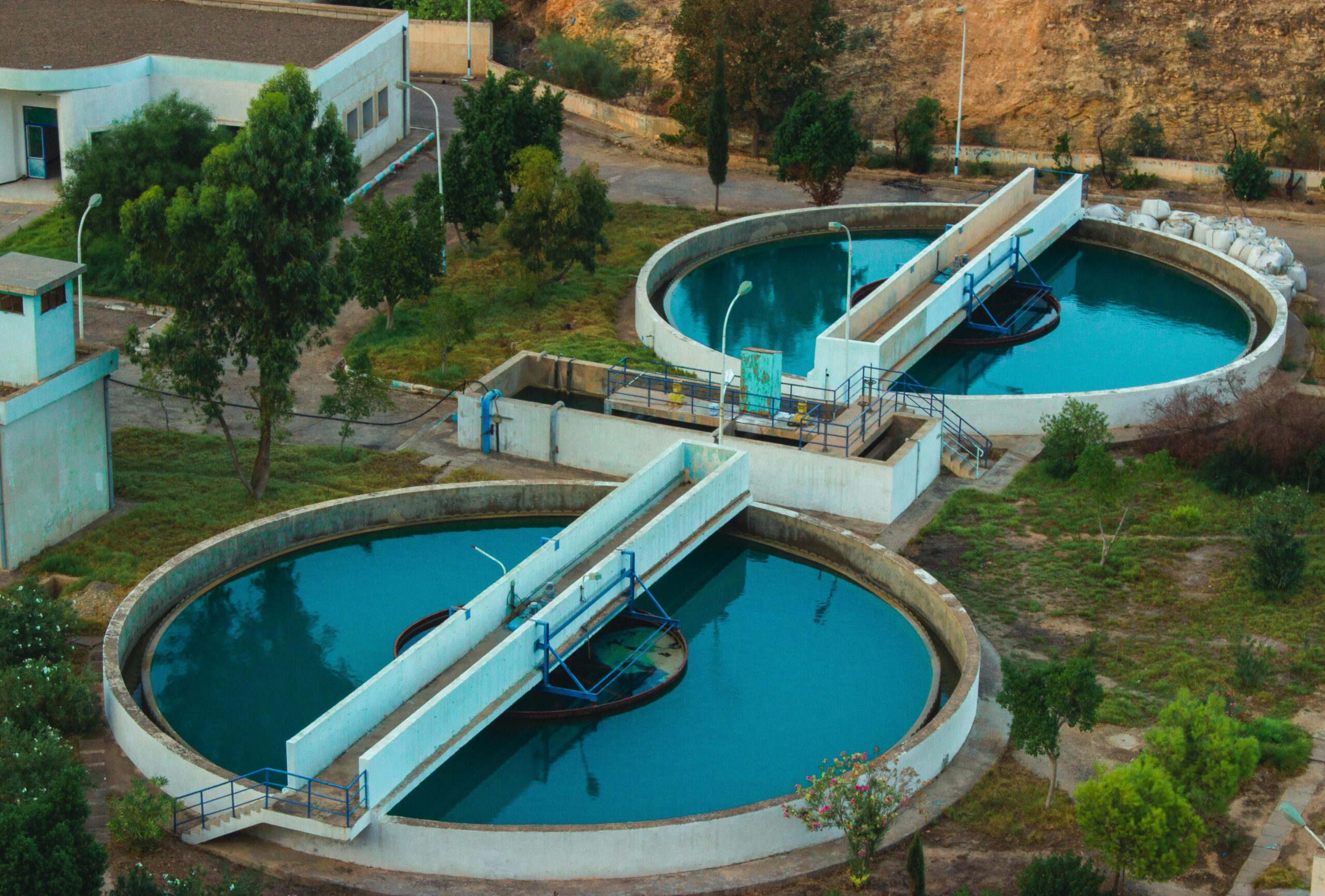 Lignosulfonate used as water treatment chemical